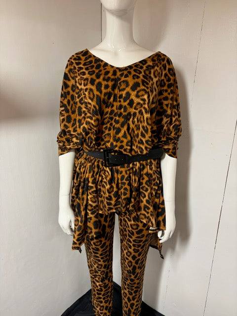 Women's stylish two-piece pant suit set